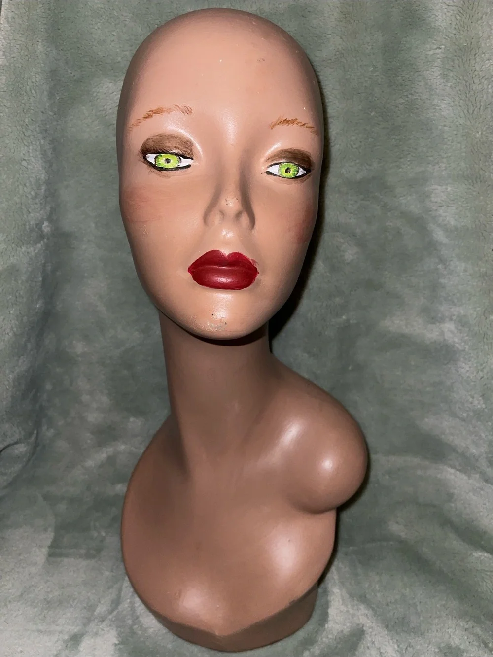 Mannequin Display Head for Women Hair Styling - Brown